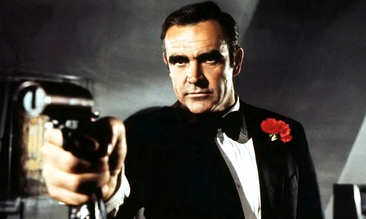 60 năm James Bond tung hoành màn bạc