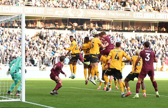 Lý do bàn thắng gây tranh cãi của Man City được công nhận